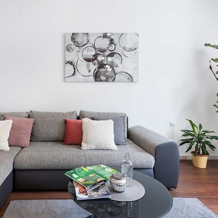 Sunny 2Bdr Apartment With A Balcony 자그레브 외부 사진